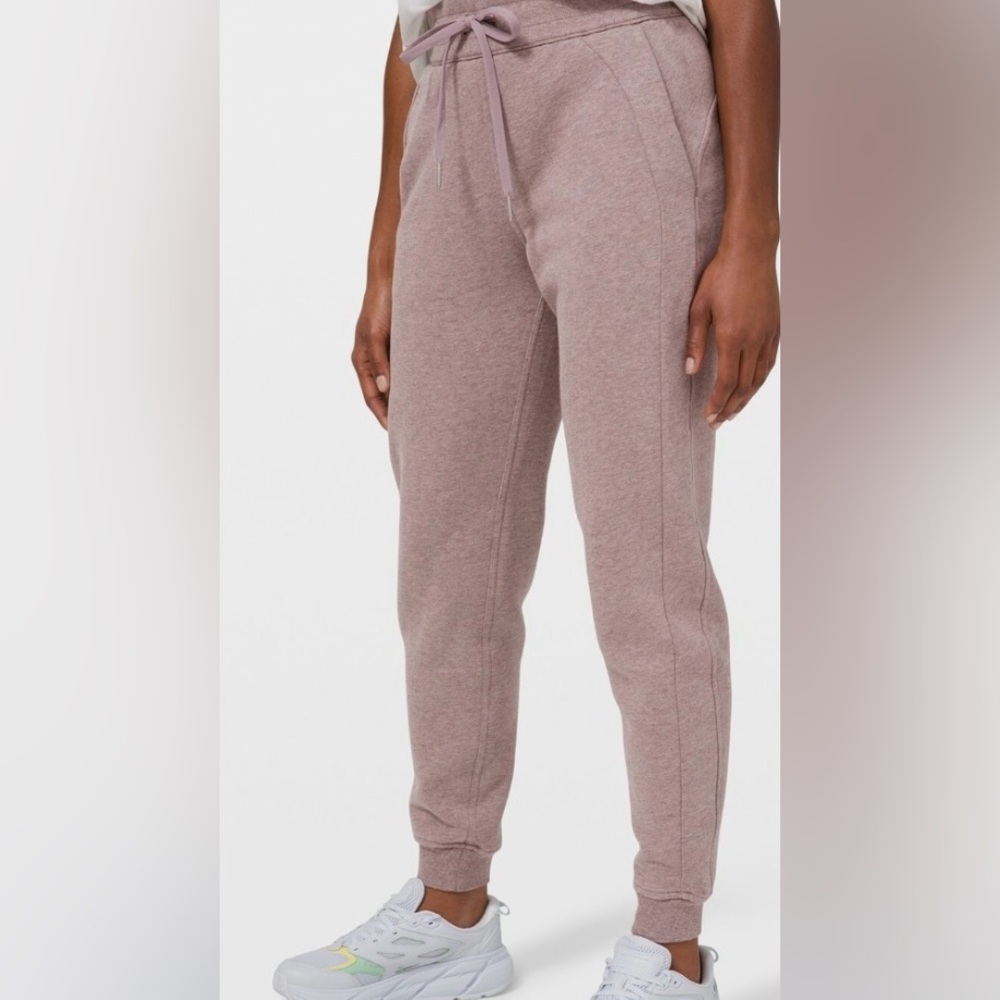 Lululemon high rise Scuba Joggers